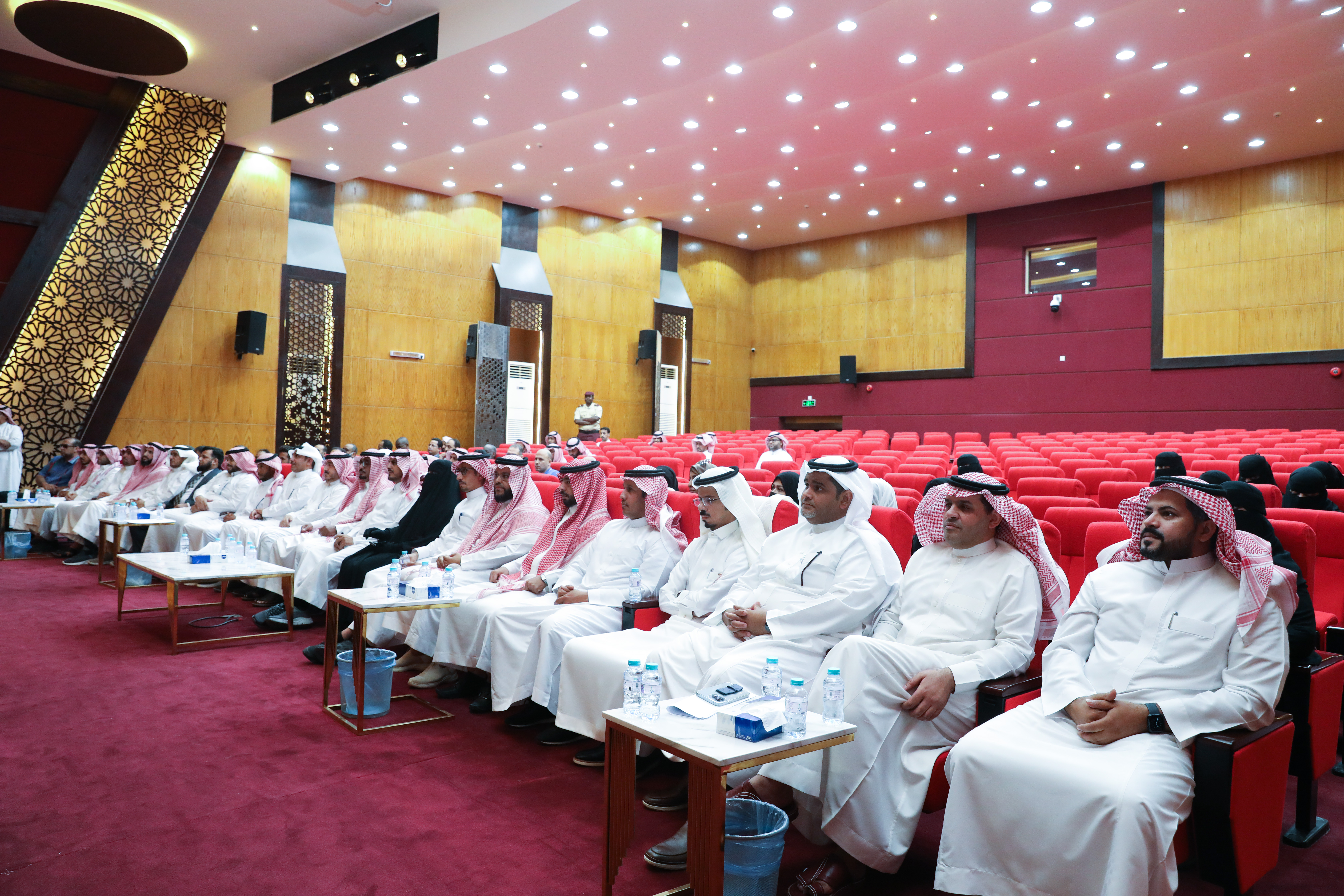 The President of Bisha University sponsors the Scientific Research Day activities and honors the winners Incentives for the year 2022